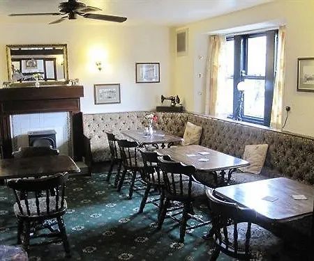 The Boars Head 3* Long Preston